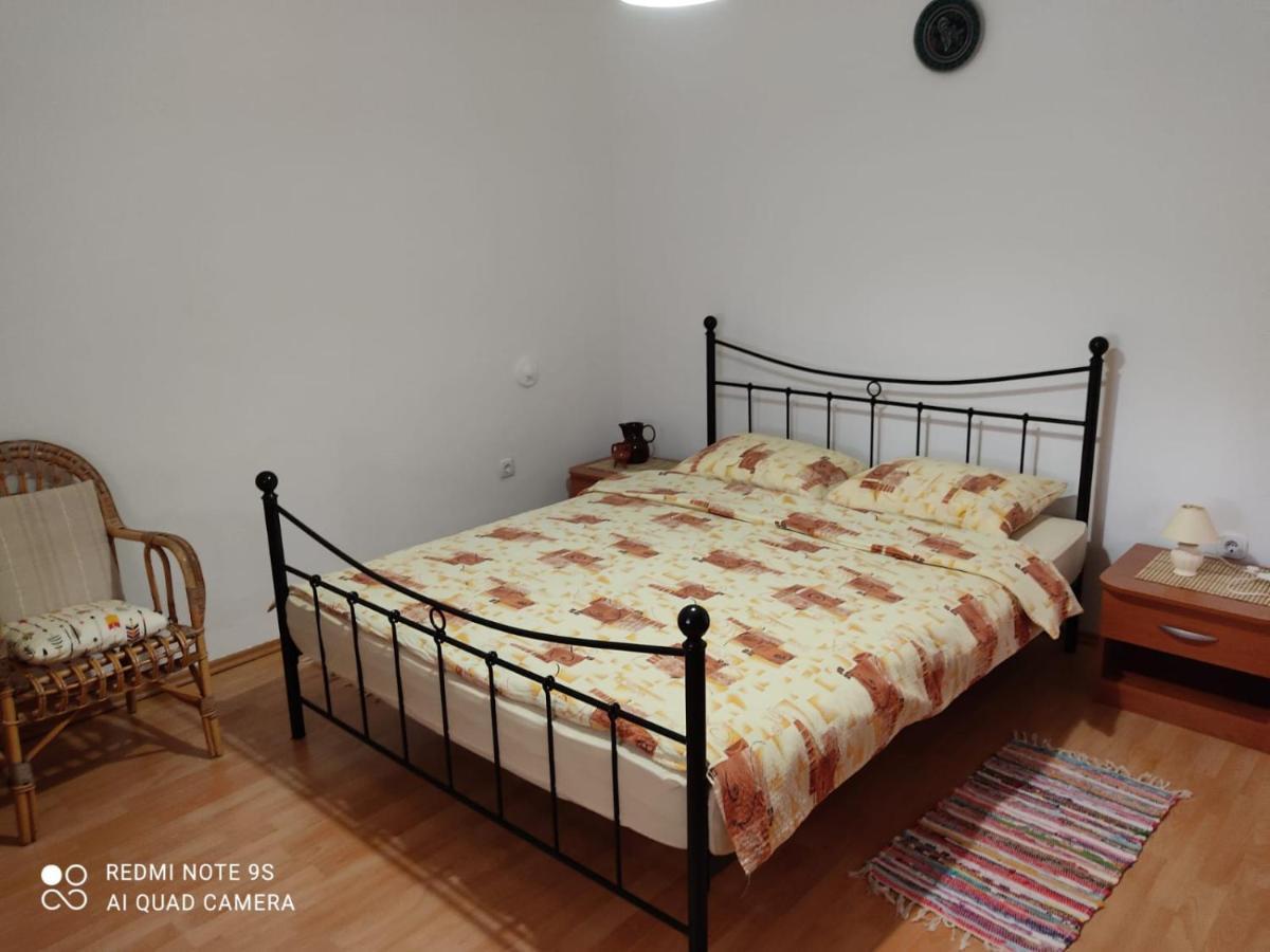 סווטי יוראי Apartmani Iva מראה חיצוני תמונה