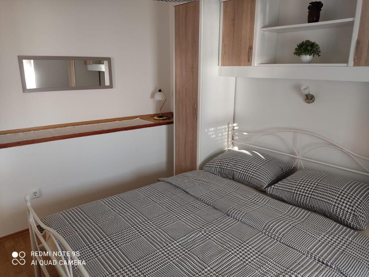 סווטי יוראי Apartmani Iva מראה חיצוני תמונה