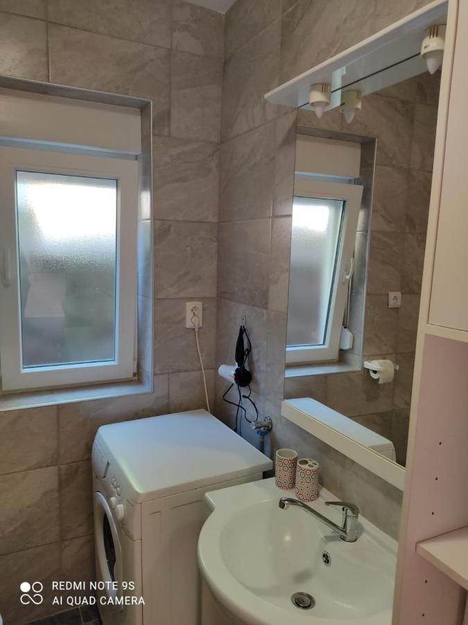 סווטי יוראי Apartmani Iva מראה חיצוני תמונה