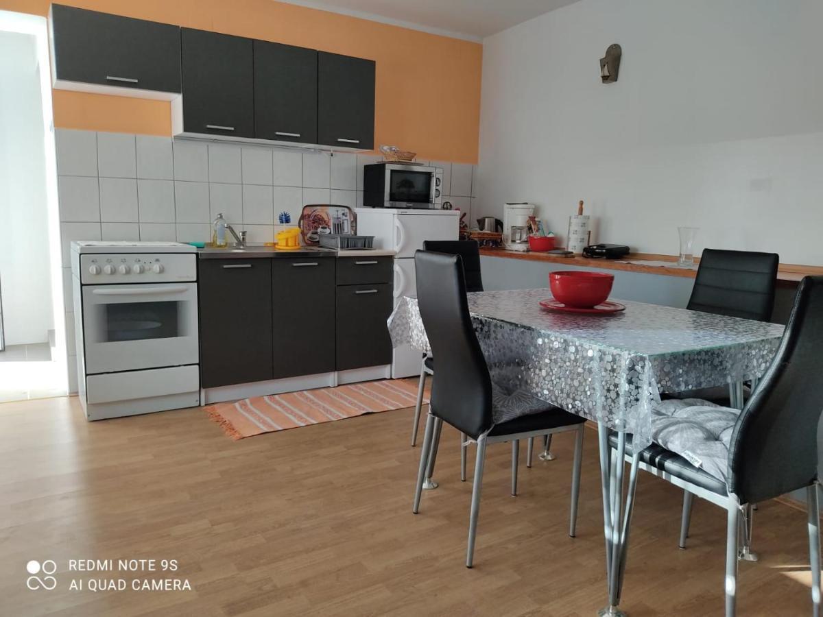 סווטי יוראי Apartmani Iva מראה חיצוני תמונה